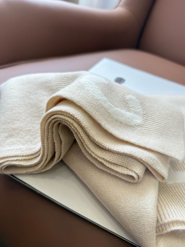 Chanel Scarf 40X170cm 100%顶级羊绒 E110137